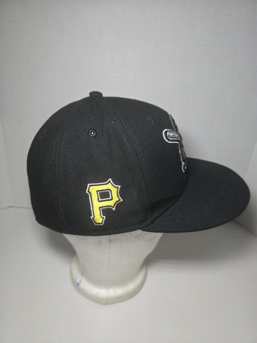 Fanatics Pittsburge Pirates Fitted Size 7 Hat - Picture 2 of 5